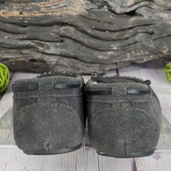 Minnetonka Jr. Trapper Moccasin Slippers - Picture 5 of 9
